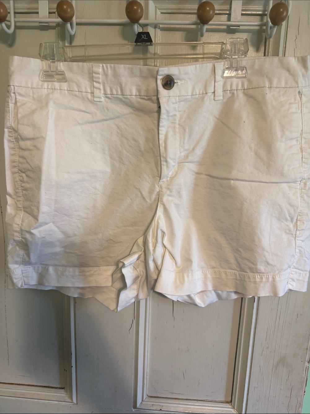Old Navy White women's Flat Front Cotton Shorts